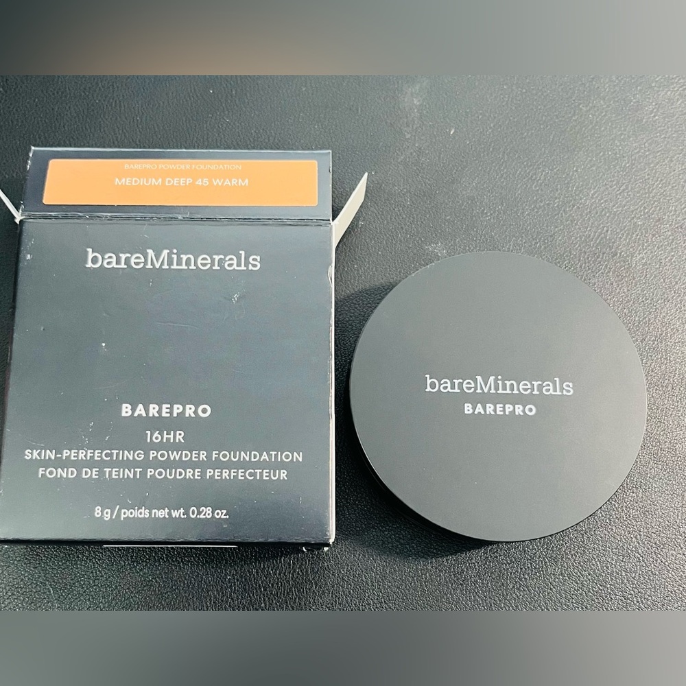 bareMinerals BAREPRO 16HR Powder Foundation - Medium Deep 48 Warm